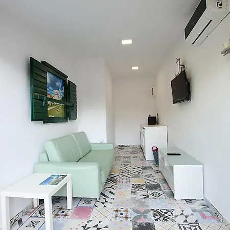 Elza Apartment